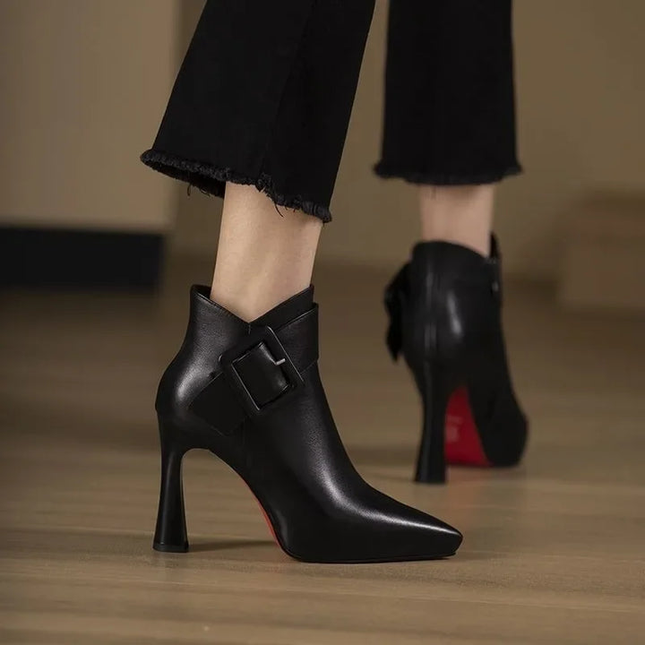 Aveline | Botines con Hebilla
