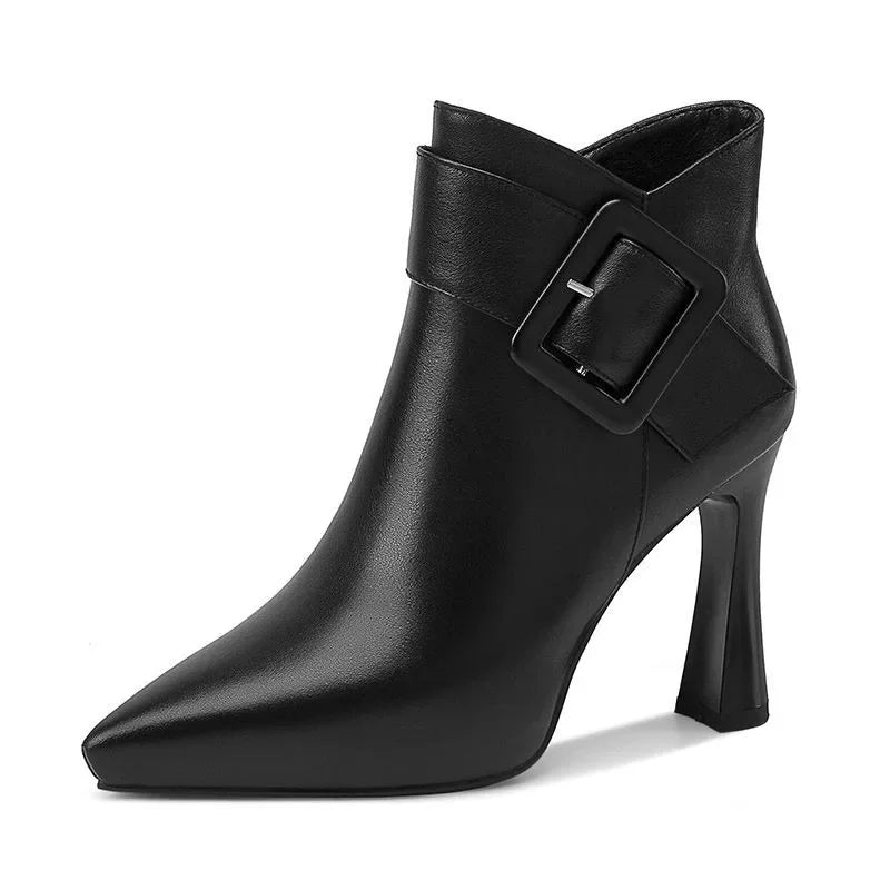 Aveline | Botines con Hebilla