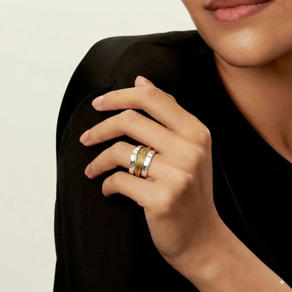 Stefy | Anillo de Plata con Hilo Dorado